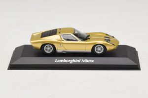 Lamborghini Miura P400 Златист Maxichamps 1:43 940103002 Метал