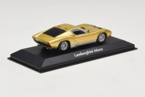 Lamborghini Miura P400 Златист Maxichamps 1:43 940103002 Метал — снимка 2 от 5