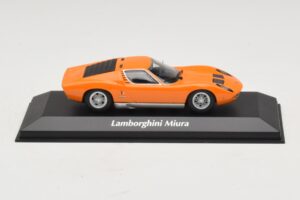 Lamborghini Miura P400 Оранжев Maxichamps 1:43 940103001 Метал