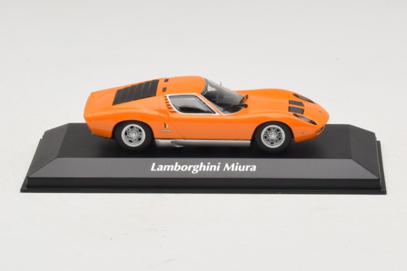 Lamborghini Miura P400 Оранжев Maxichamps 1:43 940103001 Метал