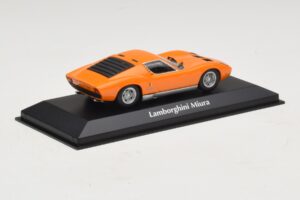 Lamborghini Miura P400 Оранжев Maxichamps 1:43 940103001 Метал — снимка 2 от 5