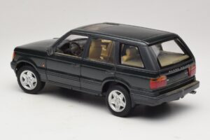 Land Rover Range Rover P38A 4.6 HSE Зелен Металик AUTOart 1:18 70010 Метал — снимка 7 от 8