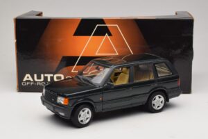 Land Rover Range Rover P38A 4.6 HSE Зелен Металик AUTOart 1:18 70010 Метал — снимка 8 от 8