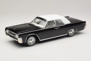 Lincoln Continental Convertible Черен Bad Boys KK-Scale 1:18 KKDC181521 Метал — снимка 2 от 7