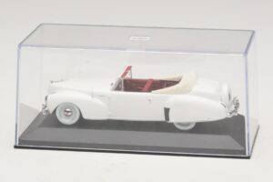 Lincoln Continental Кабриолет Бял Minichamps 1:43 400082501 Метал — снимка 4 от 5