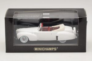 Lincoln Continental Кабриолет Бял Minichamps 1:43 400082501 Метал — снимка 5 от 5