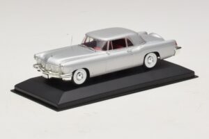 Lincoln Continental Mark II Сребърен Minichamps 1:43 400082301 Метал — снимка 2 от 4