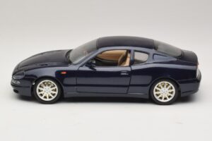 Maserati 3200 GT Син Bburago 1:18 3371-P1 Метал — снимка 4 от 8
