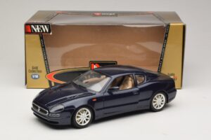Maserati 3200 GT Син Bburago 1:18 3371-P1 Метал — снимка 8 от 8