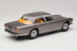Maserati Quattroporte I Сив Металик KK-Scale 1:18 KKDC181511 Метал — снимка 2 от 6