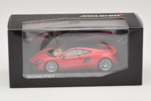 McLaren 570GT Vermillion Red Minichamps 1:43 537154522 Diecast — снимка 5 от 5