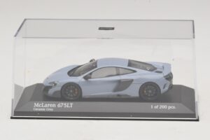 McLaren 675LT Ceramic Grey Minichamps 1:43 537154420 Метал — снимка 4 от 5