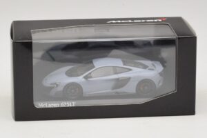 McLaren 675LT Ceramic Grey Minichamps 1:43 537154420 Метал — снимка 5 от 5