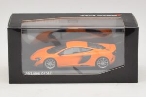 McLaren 675LT Оранжев Minichamps 1:43 537154421 Метал — снимка 5 от 5