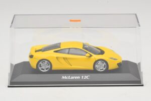 McLaren MP4-12C Жълт Maxichamps 1:43 940133020 Метал — снимка 4 от 5