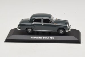 Mercedes 180 W120 Сив Maxichamps 1:43 940033100 Метал