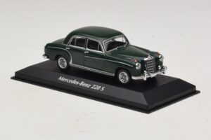 Mercedes 220 S W180 Тъмнозелен Maxichamps 1:43 940033001 Метал — снимка 3 от 5