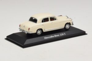 Mercedes 220 S W180 Бял Maxichamps 1:43 940033000 Метал — снимка 2 от 5