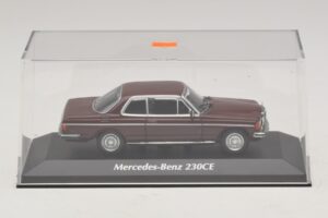 Mercedes 230 CE C123 Червен Maxichamps 1:43 940032221 Метал — снимка 4 от 5