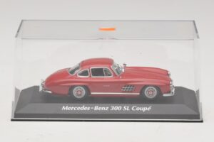 Mercedes 300 SL W198 Червен Maxichamps 1:43 940039001 Метал — снимка 4 от 5