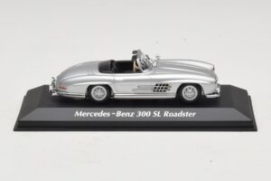 Mercedes 300 SL W198 Roadster Сребрист Maxichamps 1:43 940039030 Метал