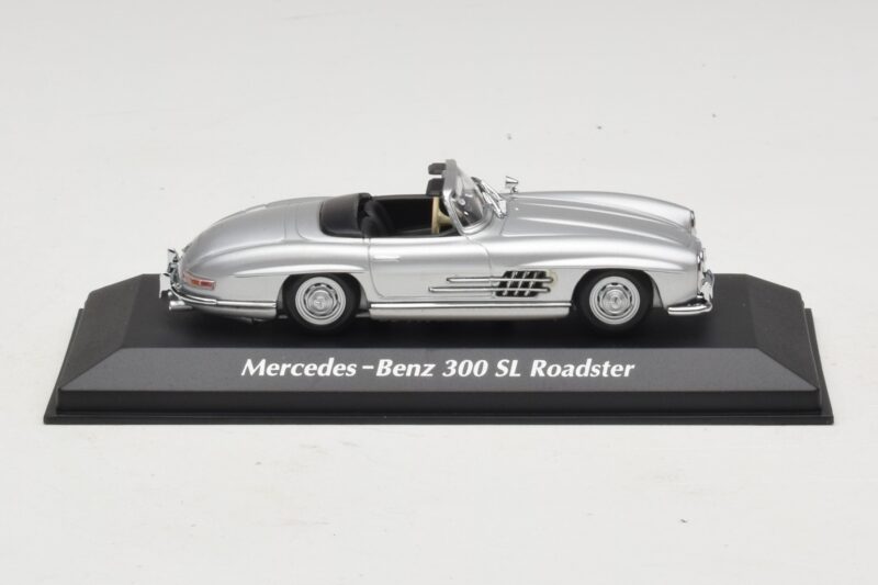 Mercedes 300 SL W198 Roadster Сребрист Maxichamps 1:43 940039030 Метал