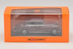 Mercedes 300 W186 Тъмночервен Maxichamps 1:43 940039060 Метал — снимка 5 от 5