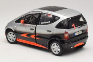 Mercedes A-Class W168 D. Coulthard Сребърен Maisto 1:18 35841 Метал — снимка 7 от 8