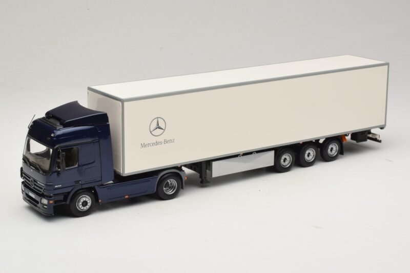 Mercedes Actros 1044 Син Minichamps 1:43 B66000604 Метал