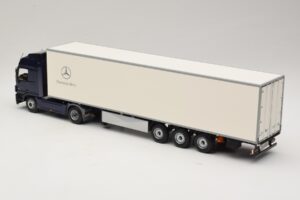 Mercedes Actros 1044 Син Minichamps 1:43 B66000604 Метал — снимка 5 от 7