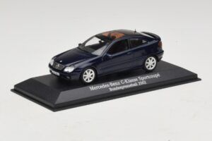 Mercedes C-Class Sportscoupe CL203 Blue Metallic Bundespressball Minichamps 1:43 MB010 Diecast — снимка 2 от 5