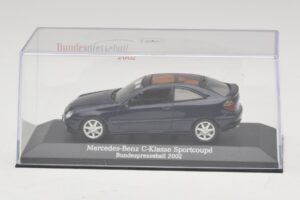 Mercedes C-Class Sportscoupe CL203 Blue Metallic Bundespressball Minichamps 1:43 MB010 Diecast — снимка 4 от 5