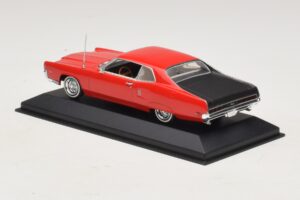 Mercury Marauder X-100 Червен Черен Minichamps 1:43 400082121 Метал — снимка 3 от 5