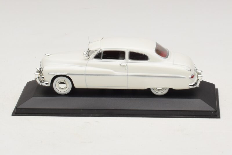 Mercury Monterey Бял Minichamps 1:43 400082401 Метал