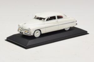 Mercury Monterey Бял Minichamps 1:43 400082401 Метал — снимка 2 от 5