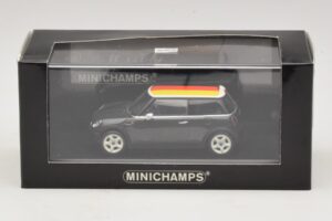 Mini Cooper One R50 Зелен С Германско Знаме Minichamps 1:43 MINI033 Метал — снимка 5 от 5