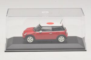 Mini Cooper One R50 Червен С Японско Знаме Minichamps 1:43 MINI034 Метал — снимка 4 от 5