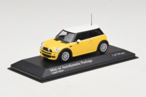 Mini Cooper One R50 с Аеро Пакет Жълт Minichamps 1:43 431138274 Метал — снимка 2 от 4