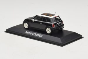 Mini Cooper S R53 Черен С Панорамен Покрив Minichamps 1:43 MINI022 Метал — снимка 3 от 4