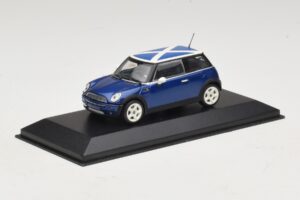 Mini Cooper S R53 Син С Шотландско Знаме Minichamps 1:43 MINI016 Метал — снимка 2 от 5