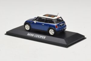 Mini Cooper S R53 Тъмносин С Панорамен Покрив Minichamps 1:43 MINI021 Метал — снимка 3 от 4