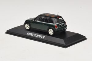 Mini Cooper S R53 Тъмнозелен С Черен Покрив Minichamps 1:43 MINI023 Метал — снимка 3 от 5