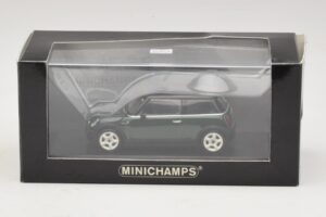 Mini Cooper S R53 Тъмнозелен С Черен Покрив Minichamps 1:43 MINI023 Метал — снимка 5 от 5