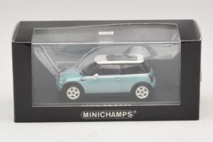 Mini Cooper S R53 Светлосин Металик С Панорамен Покрив Minichamps 1:43 MINI018 Метал — снимка 4 от 4