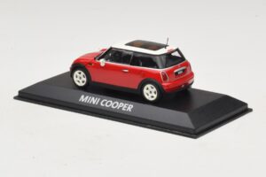 Mini Cooper S R53 Червен С Панорамен Покрив Minichamps 1:43 MINI024 Метал — снимка 3 от 5