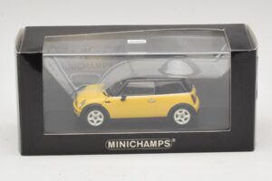 Mini Cooper S R53 Жълт С Черен Покрив Minichamps 1:43 MINI031 Метал — снимка 4 от 4
