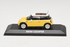 Mini Cooper S R53 Жълт С Жълт Панорамен Покрив Minichamps 1:43 MINI029 Diecast