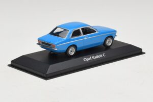 Opel Kadett C Син Maxichamps 1:43 940045601 Метал — снимка 2 от 5
