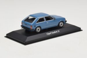 Opel Kadett D Син Maxichamps 1:43 940044100 Метал — снимка 2 от 5
