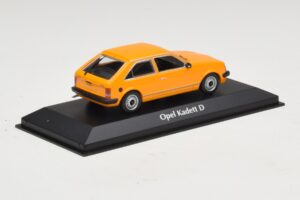 Opel Kadett D Оранжев Maxichamps 1:43 940044101 Метал — снимка 2 от 5